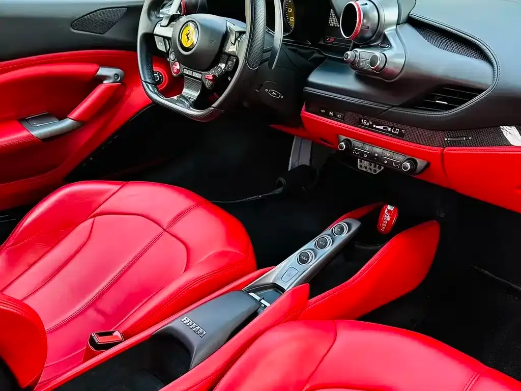 Ferrari F8 — фото 3