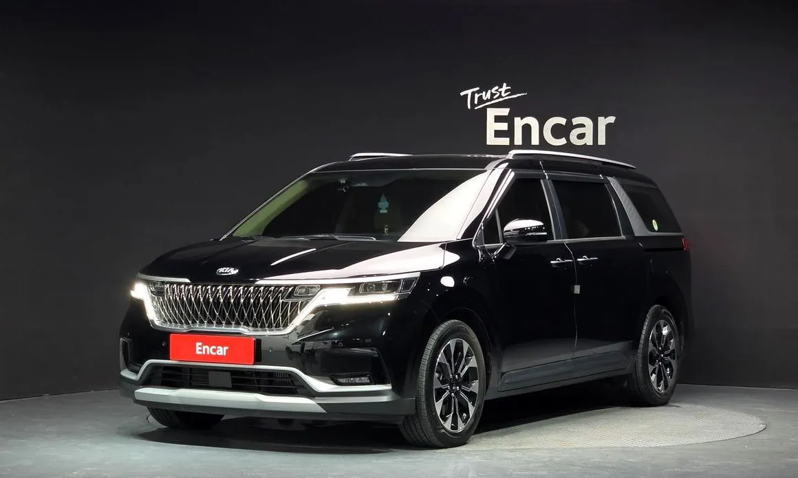 Kia Carnival — фото 1
