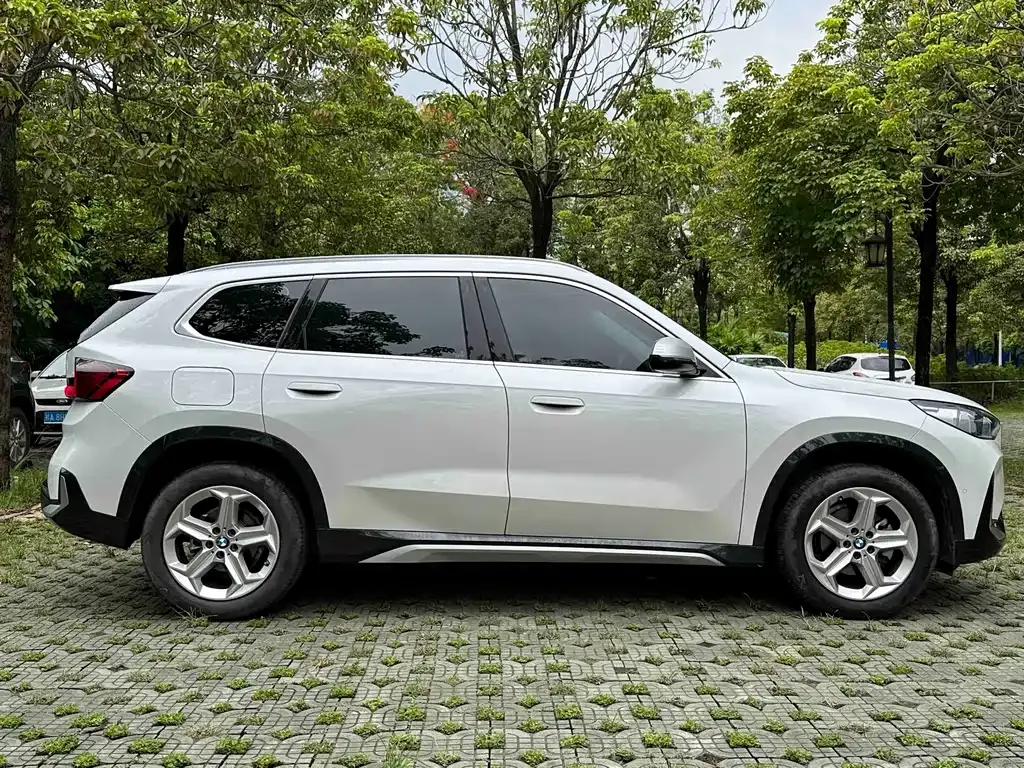 BMW X1 — фото 4