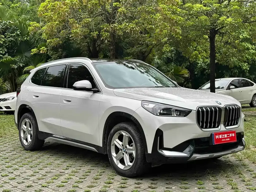 BMW X1 — фото 7