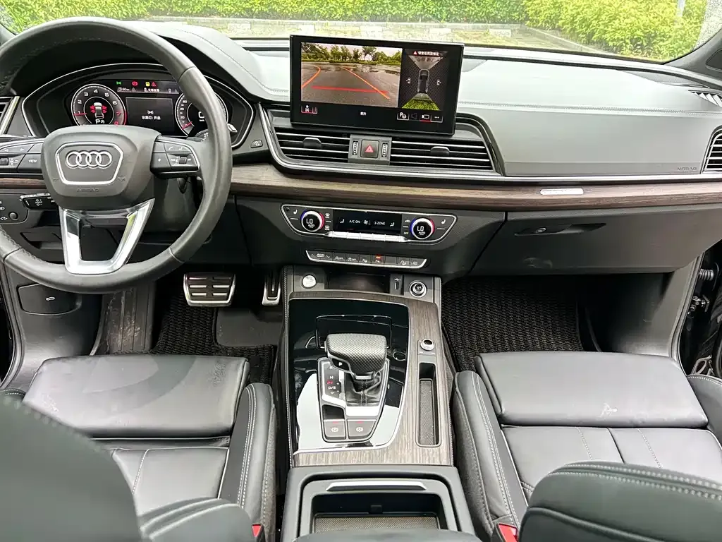 Audi Q5L — фото 3