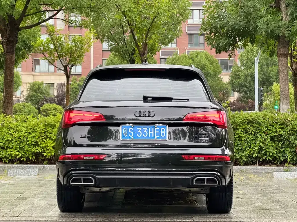 Audi Q5L — фото 5