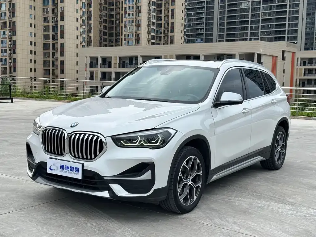 BMW X1 — фото 1