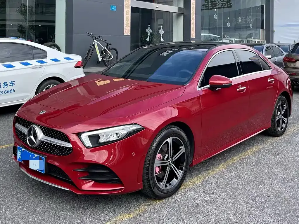 Mercedes-Benz A-Class — фото 1
