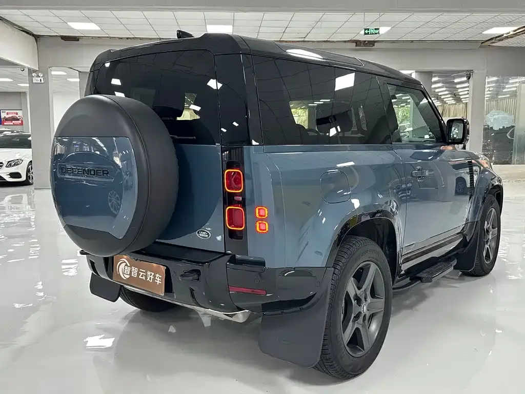 Land Rover Defender — фото 8