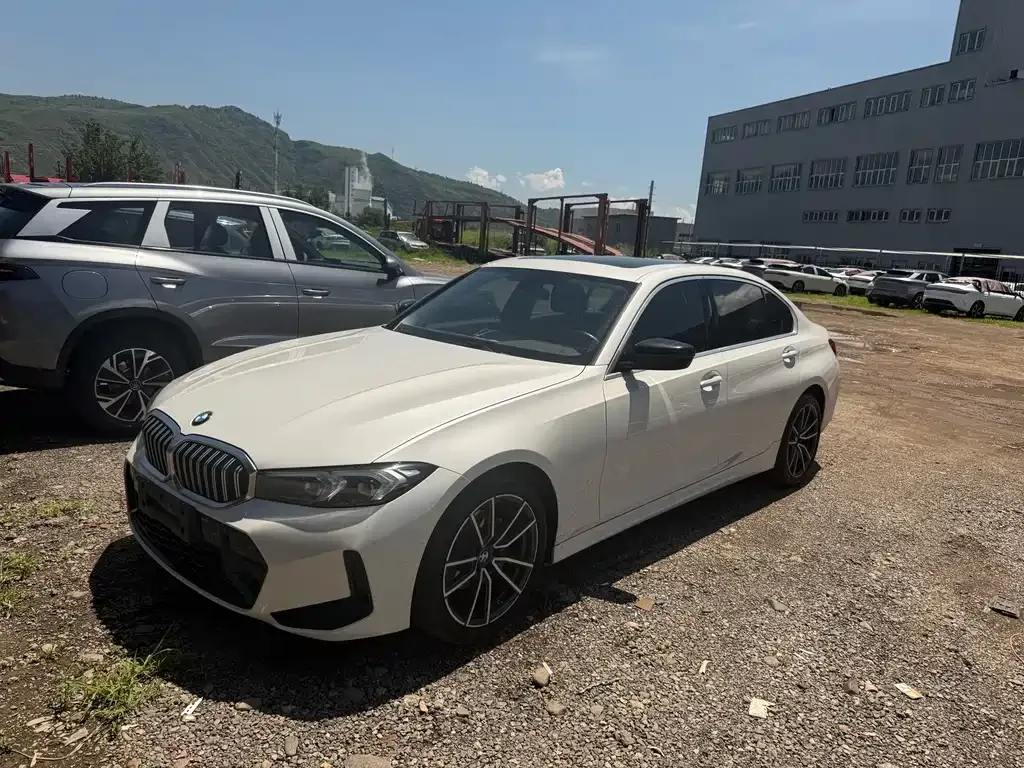 BMW 3 Series — фото 1