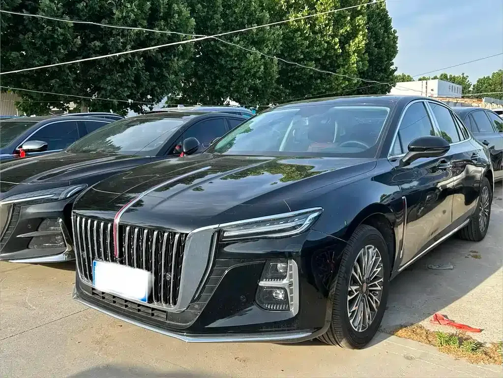 Hongqi H5 — фото 1