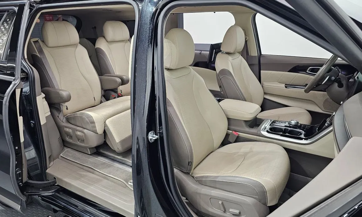 Kia Carnival — фото 8