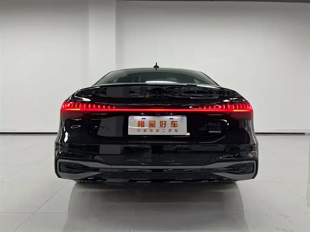 Audi A7L — фото 3