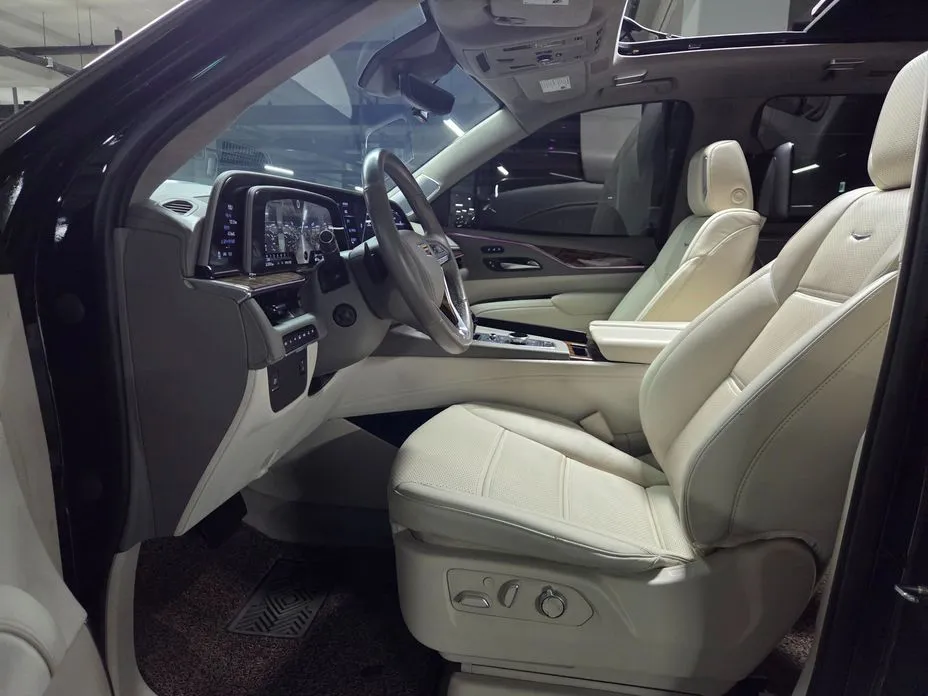 Cadillac Escalade 2023 из KR, фото 10