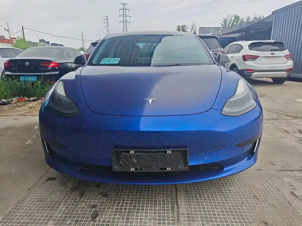 Tesla Model 3 — фото 10