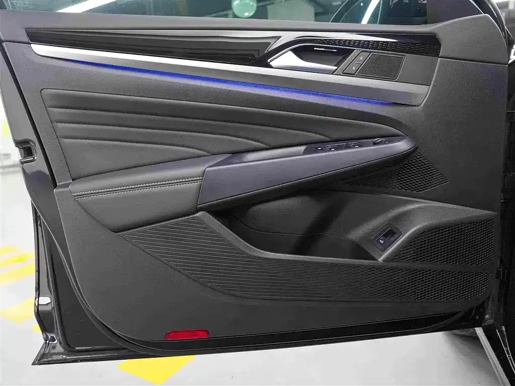 Volkswagen Passat — фото 4