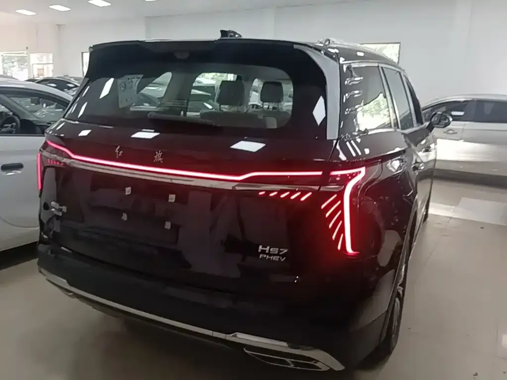 Hongqi HS7 PHEV — фото 3