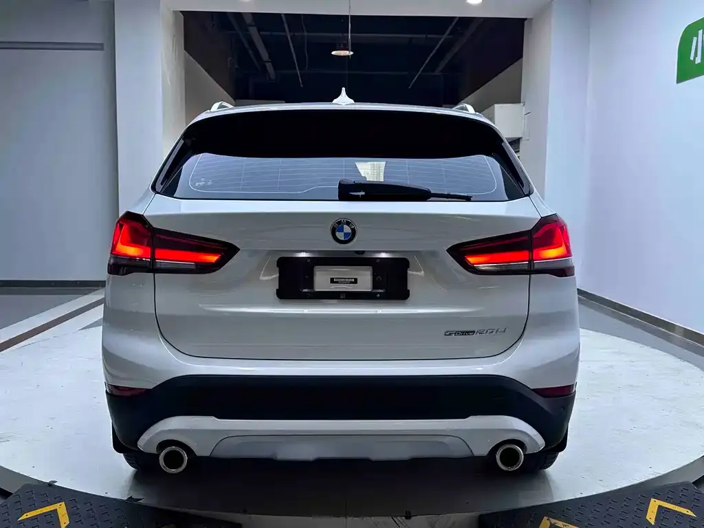 BMW X1 — фото 10