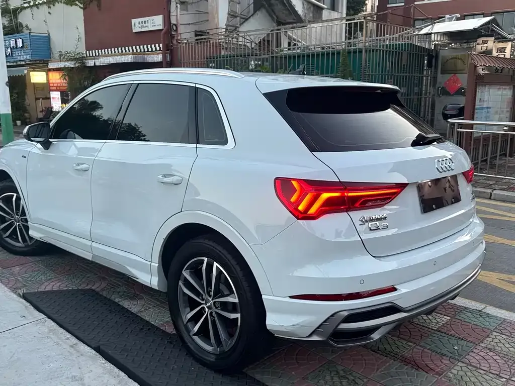 Audi Q3 2021 из CN, фото 9