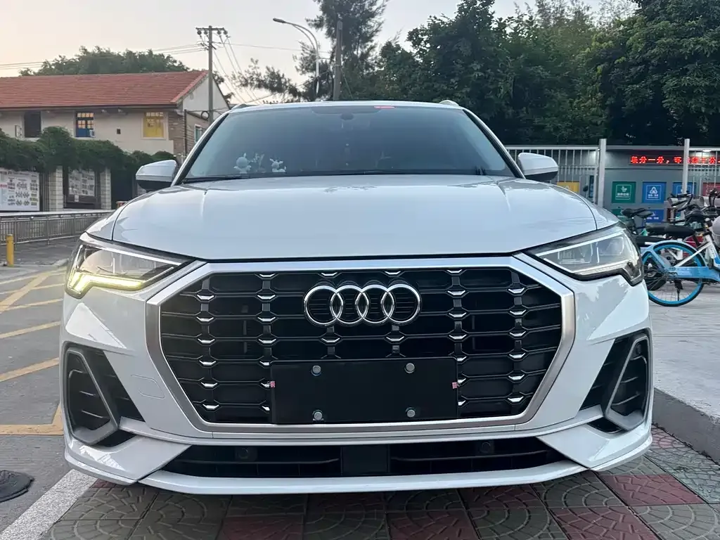 Audi Q3 2021 из CN, фото 10
