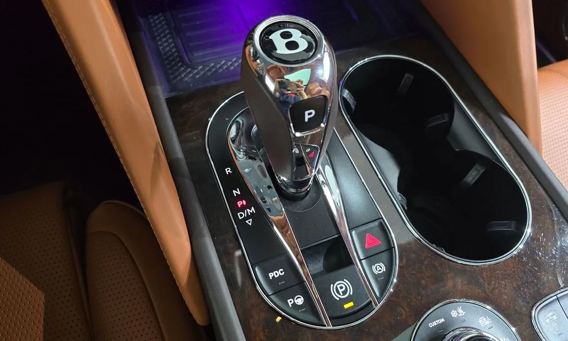 Bentley Bentayga 2022 из KR, фото 9