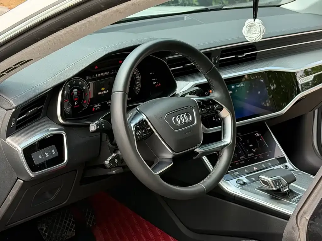 Audi A7L — фото 4