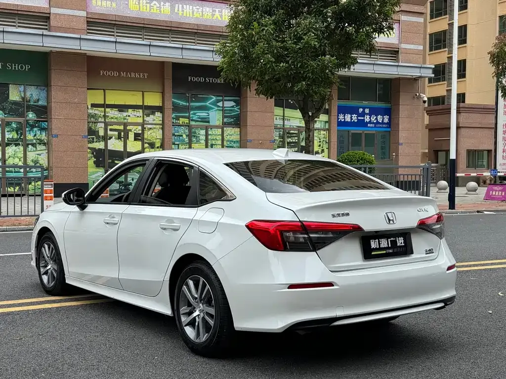 Honda Civic — фото 9