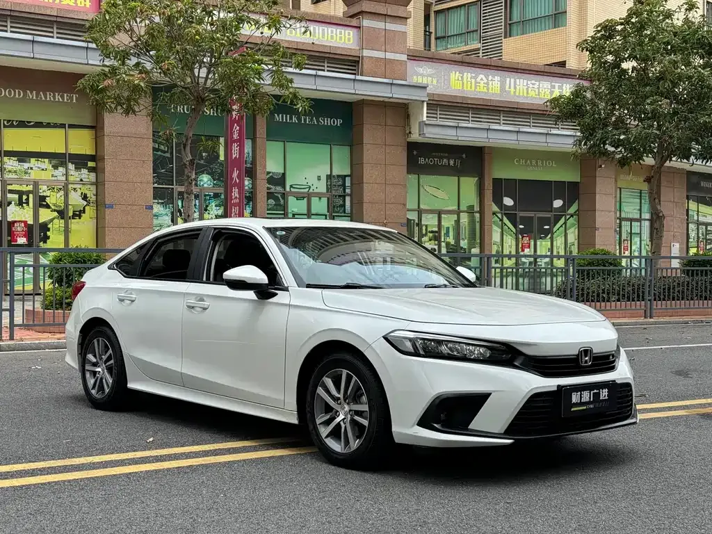 Honda Civic — фото 10