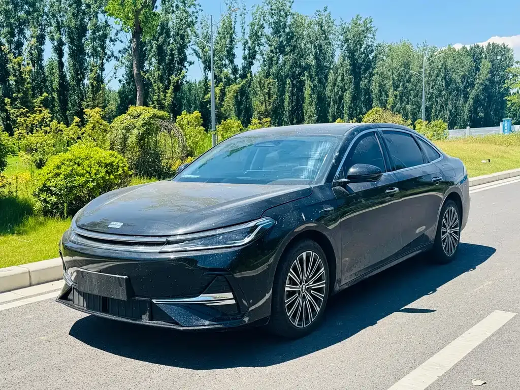 Geely 银河A7 EM — фото 1