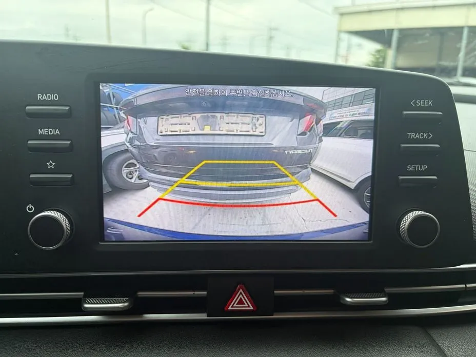 Hyundai AVANTE 2021 из KR, фото 2
