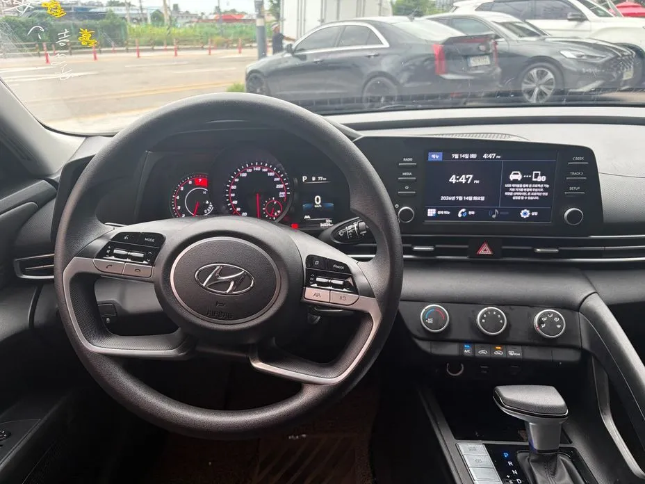 Hyundai AVANTE 2021 из KR, фото 8