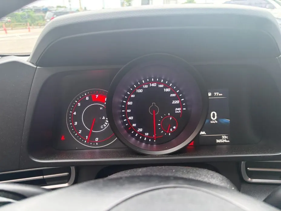 Hyundai AVANTE 2021 из KR, фото 4