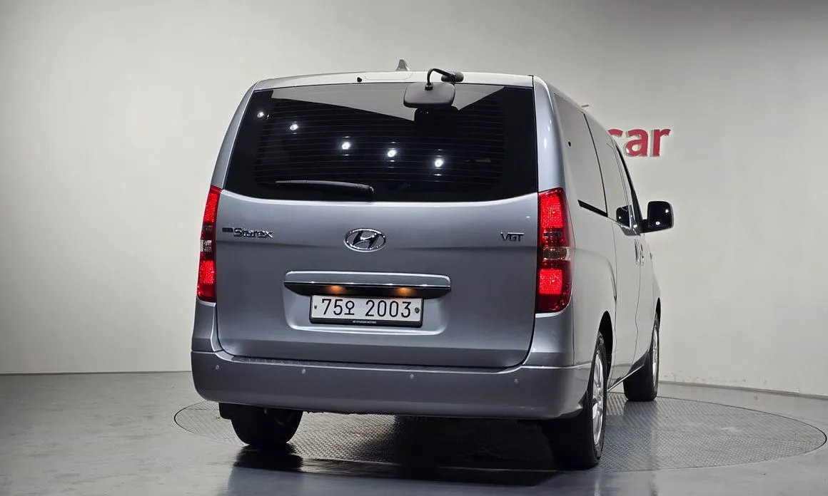 Hyundai Starex — фото 8