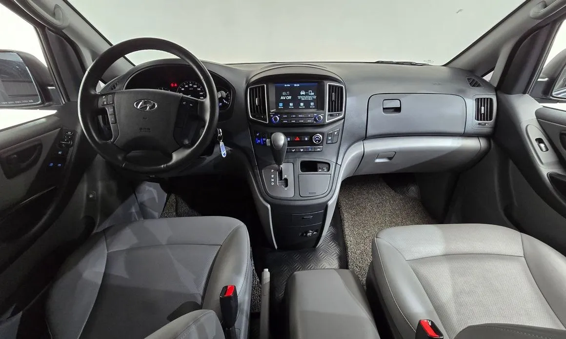 Hyundai Starex — фото 4