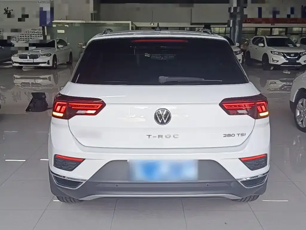 Volkswagen T-Roc — фото 2