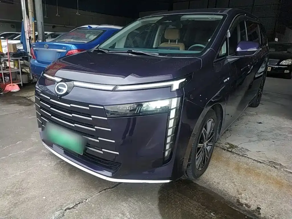 GAC Motor 传祺E8 PHEV — фото 1
