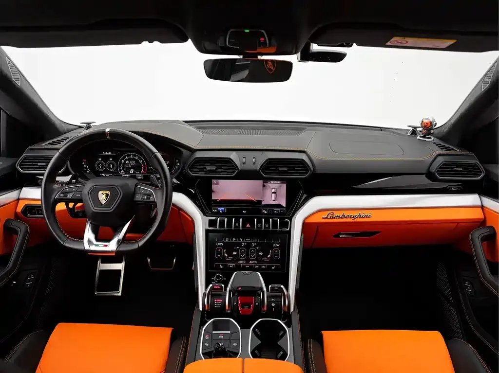 Lamborghini Urus — фото 8
