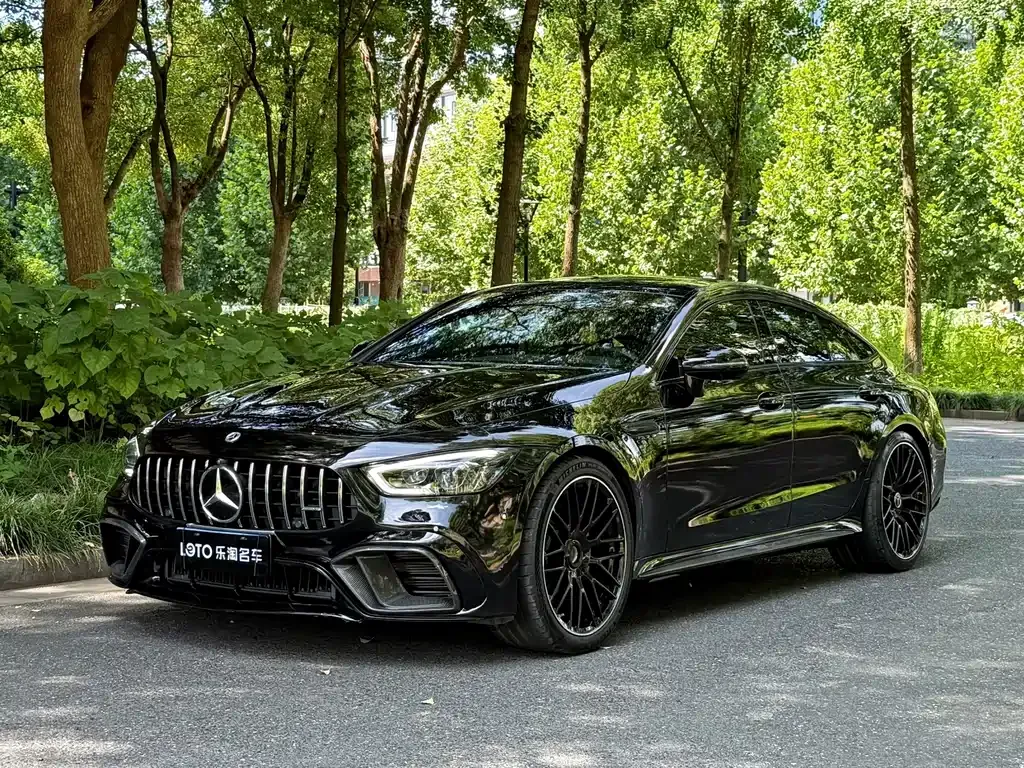 Mercedes-Benz AMG GT — фото 1