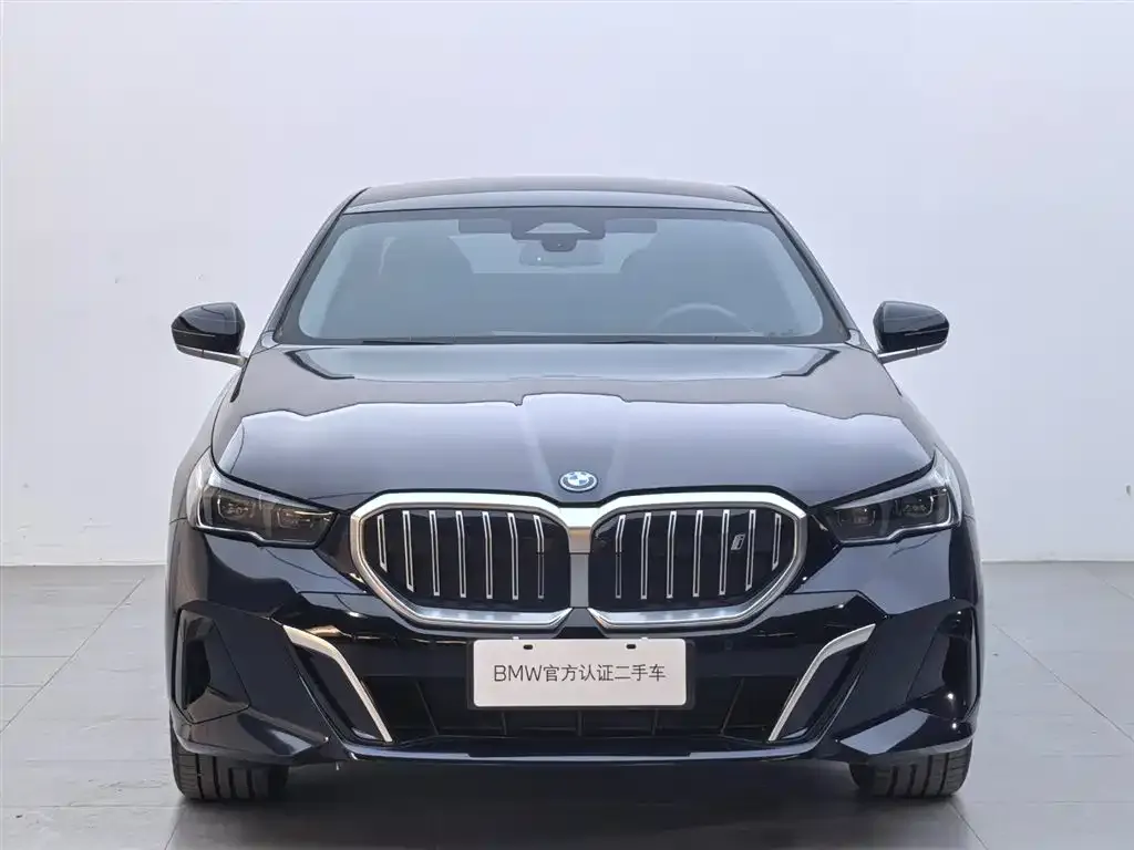BMW i5 2025 из CN, фото 4