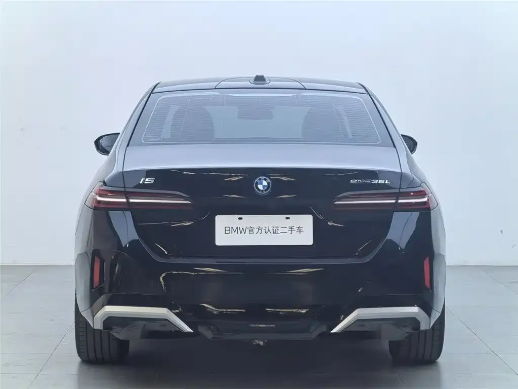 BMW i5 2025 из CN, фото 3