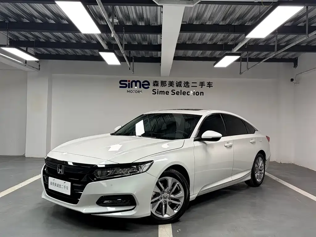 Honda Accord — фото 1