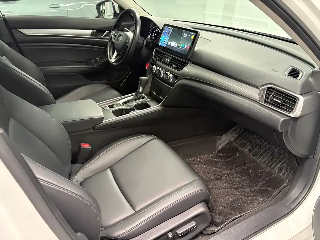 Honda Accord — фото 5