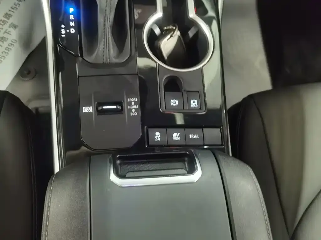 Toyota Highlander — фото 2