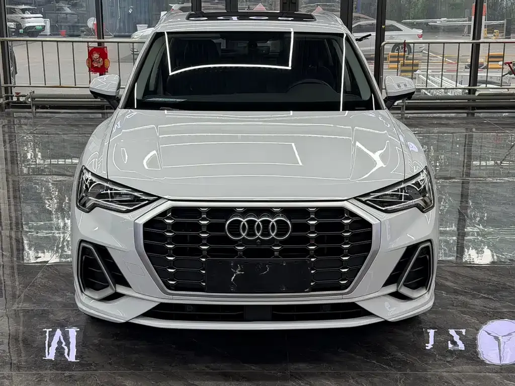 Audi Q3 — фото 7