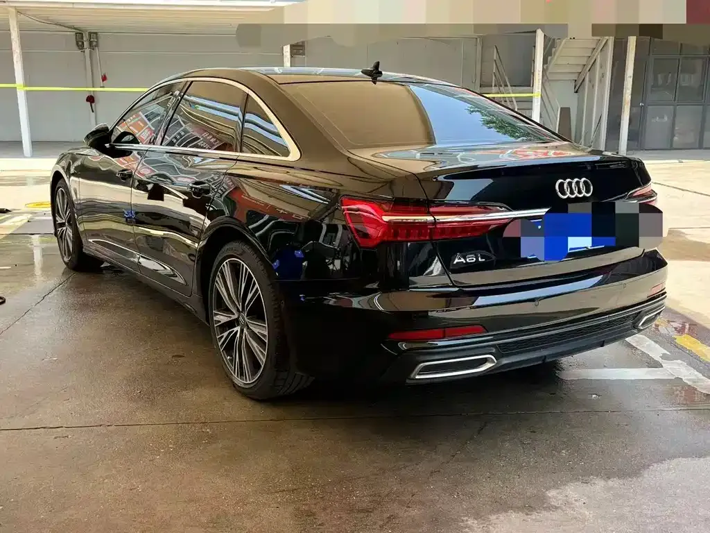 Audi A6L — фото 8