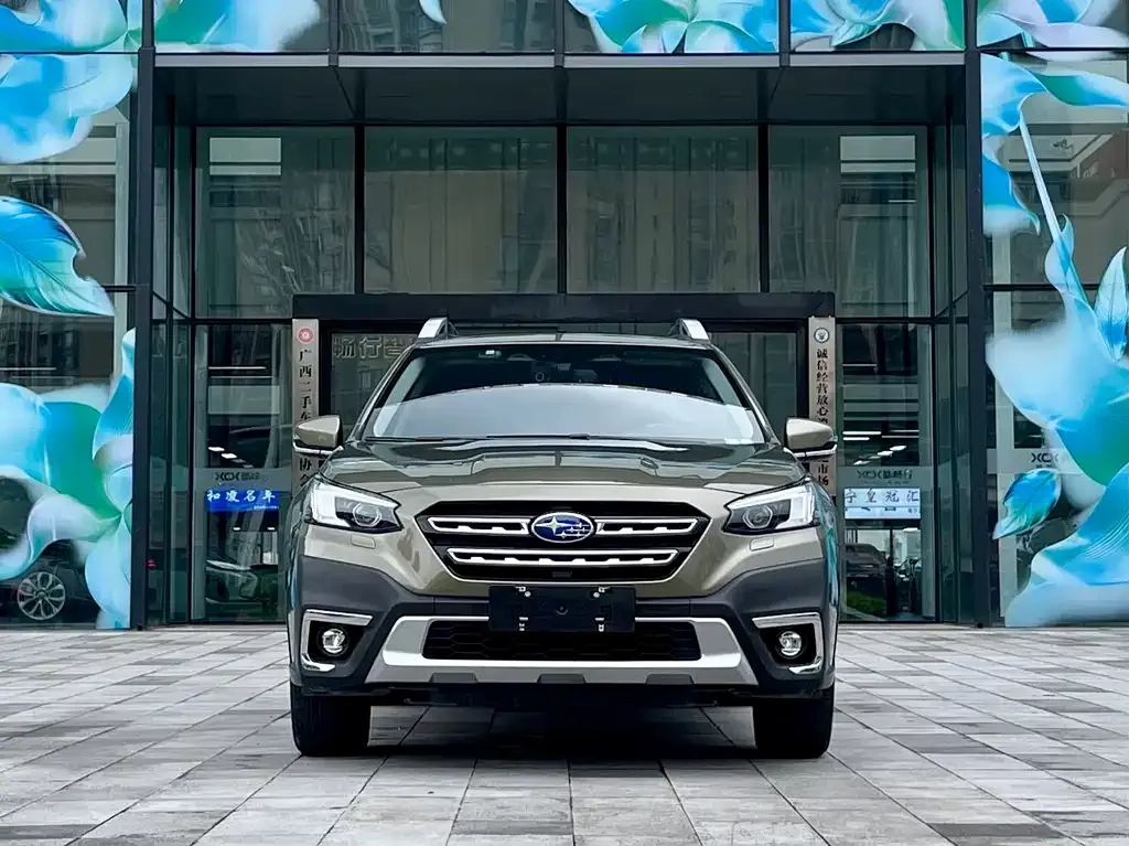 Subaru Outback — фото 10