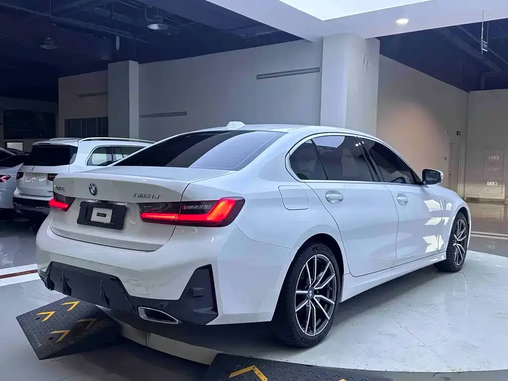 BMW 3 Series — фото 10
