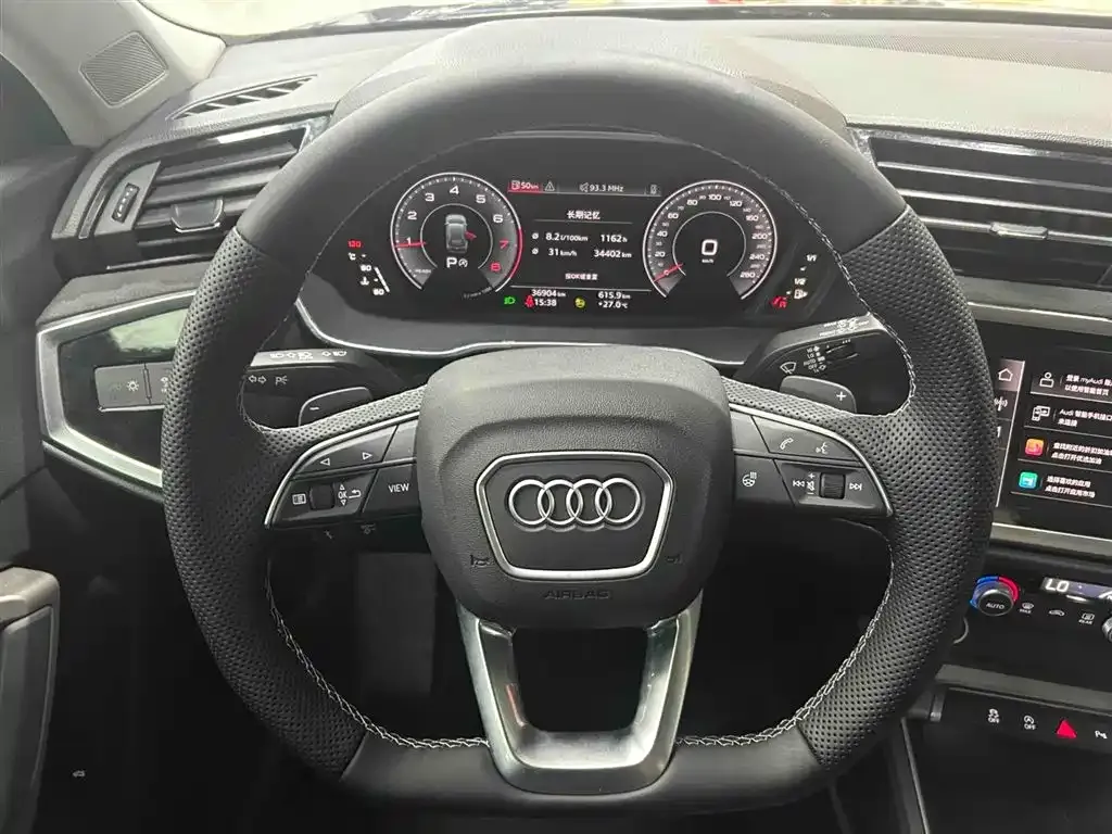 Audi Q3 — фото 6