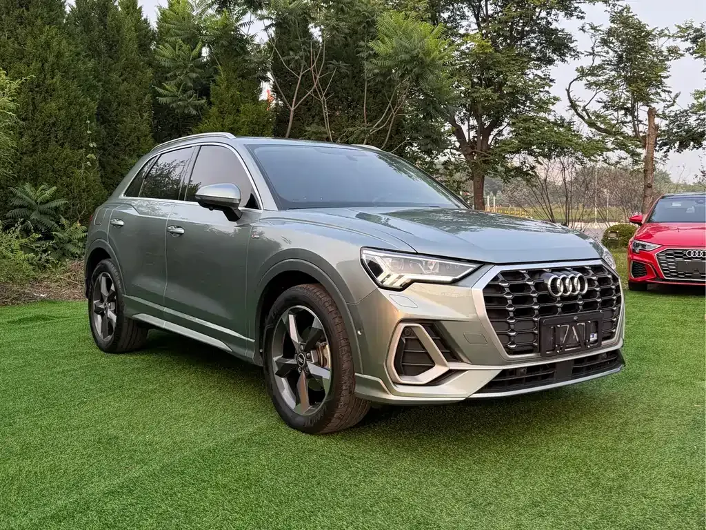 Audi Q3 — фото 10