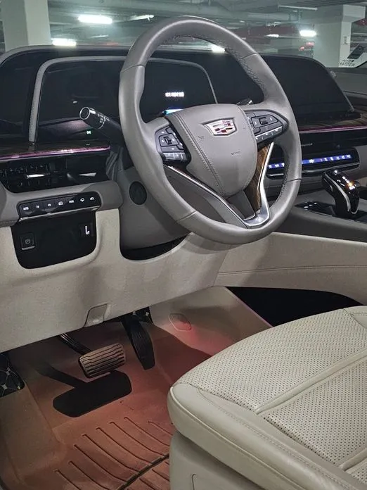 Cadillac Escalade — фото 7