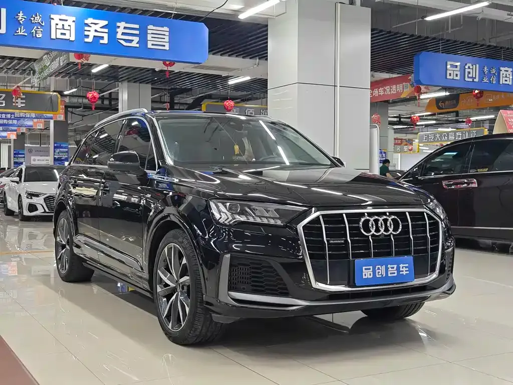 Audi Q7 — фото 9