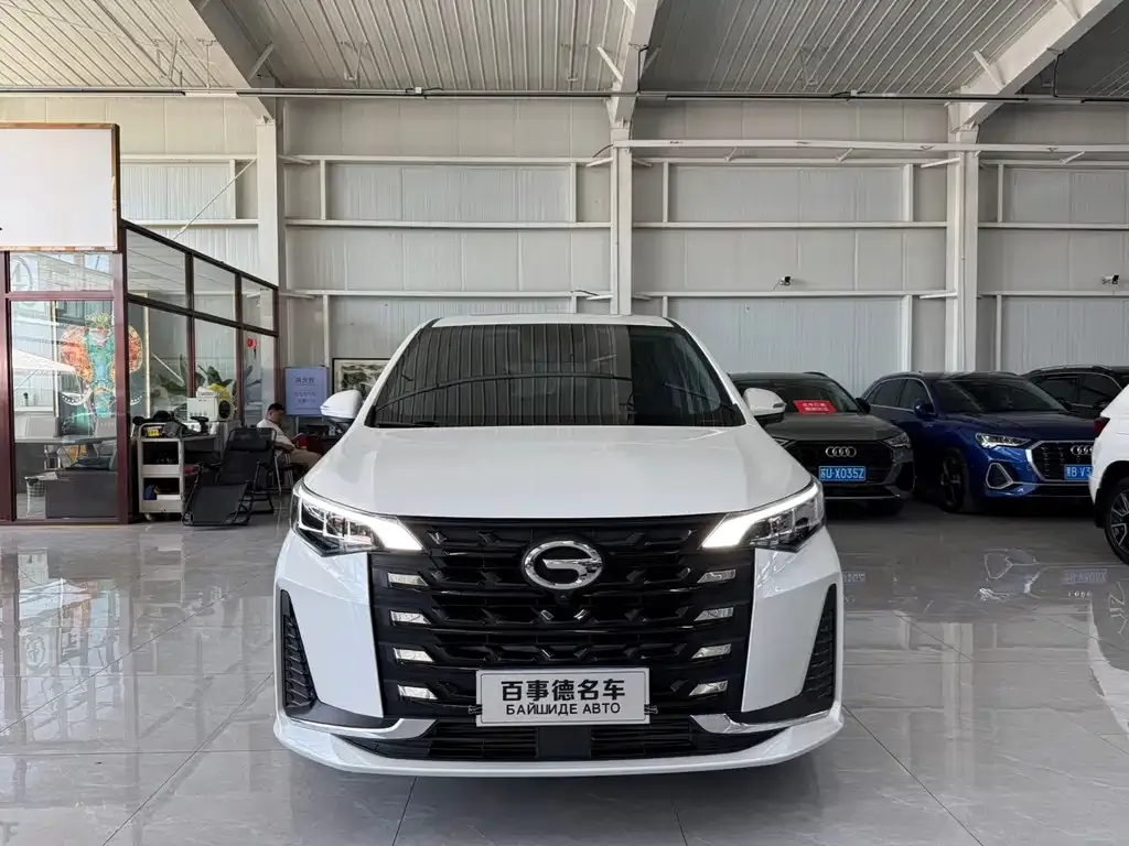 GAC Motor Trumpchi M6 — фото 8