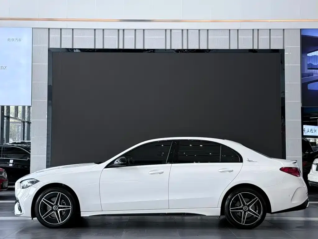Mercedes-Benz C-Class — фото 4