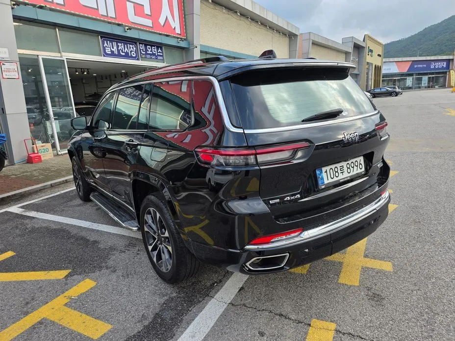 Jeep Cherokee — фото 7